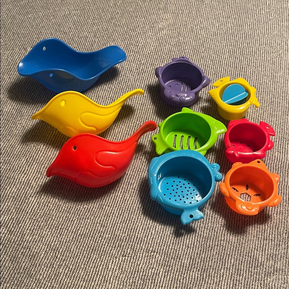 Colorful Stacking Bath Toys - Picture 3 of 8